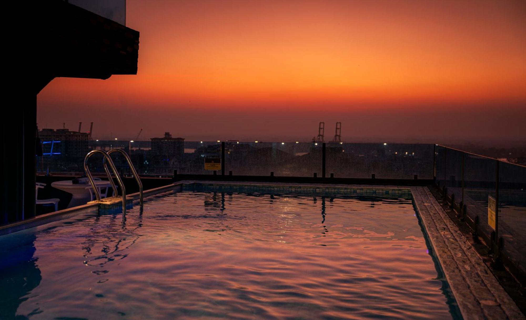 Hotel Sanchaung Yangon Dış mekan fotoğraf